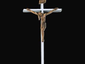 CRUZ EN ACERO INOXIDABLE CON CRISTO Ref. 2156 2156C