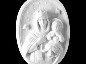 VIRGEN DEL CARMEN EN MARMOL SINTETICO Ref. 6382 6382B