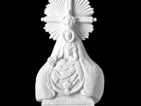 VIRGEN DE LAS ANGUSTIAS EN MARMOL SINTETICO Ref. 6430 6430B