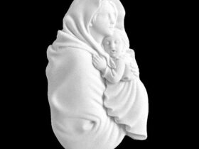 VIRGEN EN MARMOL SINTETICO Ref. 6509