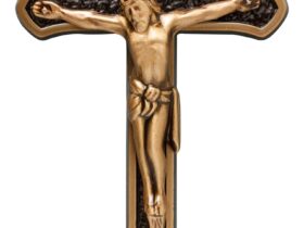 CRUZ METAL CUERO CON CRISTO 11.5 x 6.4 CM Ref 2415