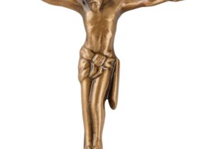 CRISTO METAL INYECTADO 6 X 5.5 X 1 CM. Ref 5622